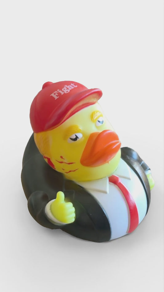 Fight Red Hat Duck with fierce expression and ear wound 180

